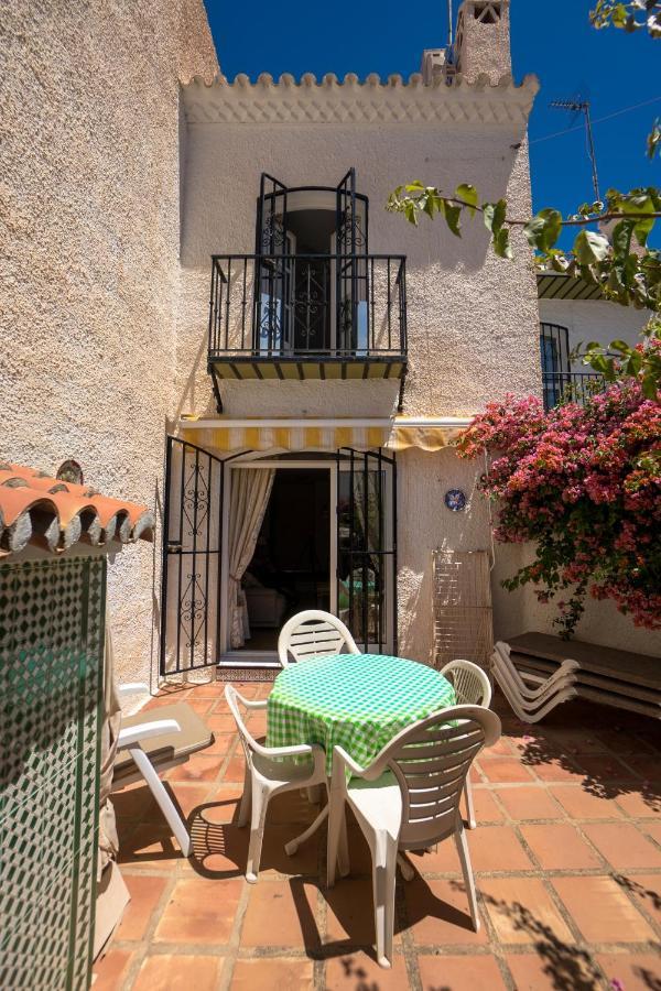 Pinos 2 Apartment Nerja Exterior photo