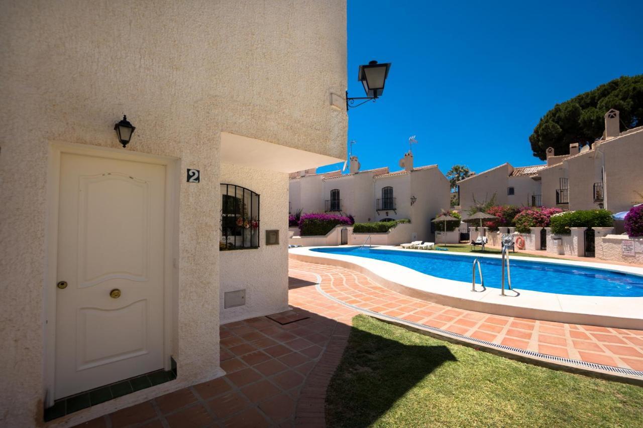 Pinos 2 Apartment Nerja Exterior photo